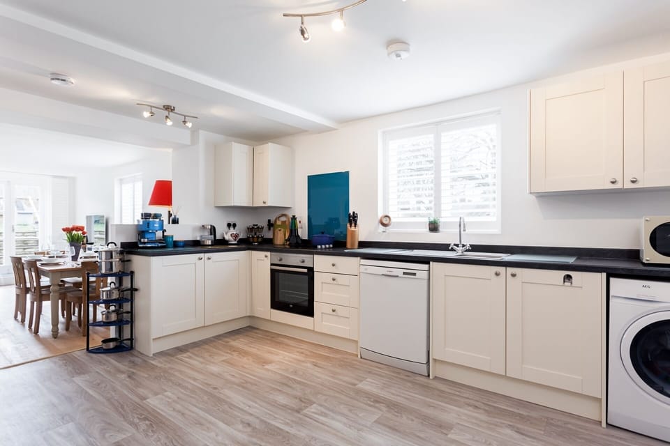 27 West Street Ph3 Web