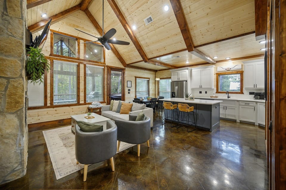 Cozing living room and fully stocked kitchen.