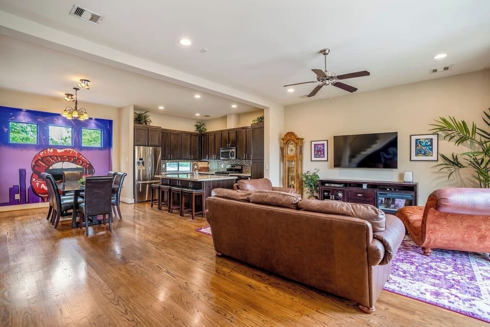 Open concept, perfect for hanging out together.