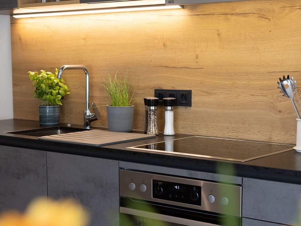 Kitchen, Countertop, Kitchen Appliance, Plumbing Fixture, Flooring, Home Appliance, Tap, Kitchen Sink, Kitchen Stove, Major Appliance