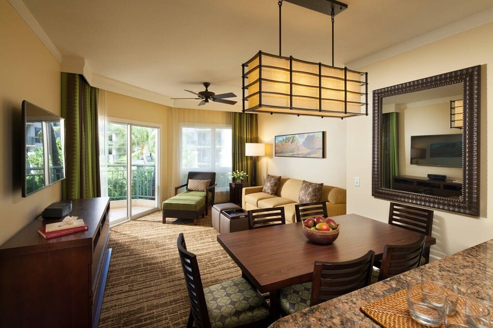 Dining/living room