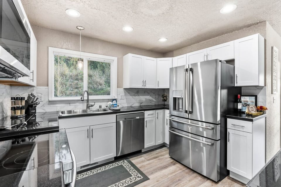 Just bring your food!