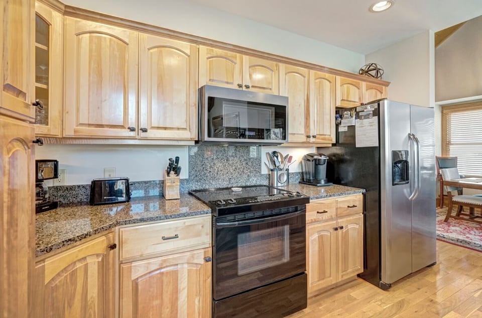 Kitchen--- Ample Counter Space and Cabinets