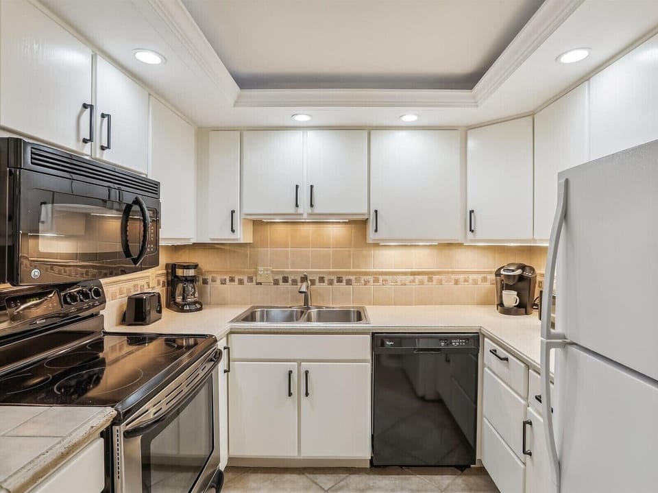 Kitchen at 1741 Bluff Villa