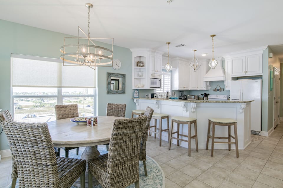 Riviera Dunes 403 by PKRM