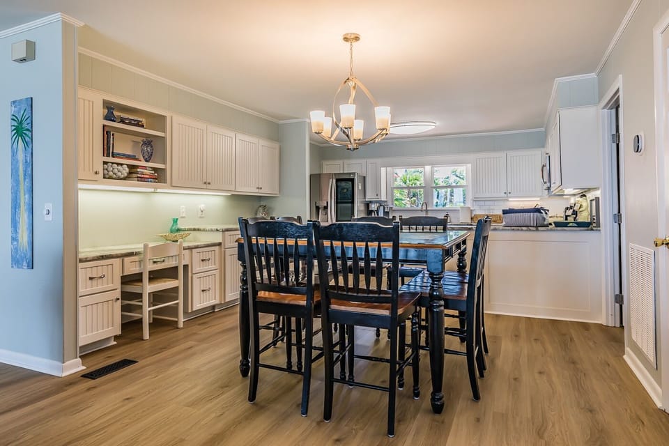 Dining seating for eight 