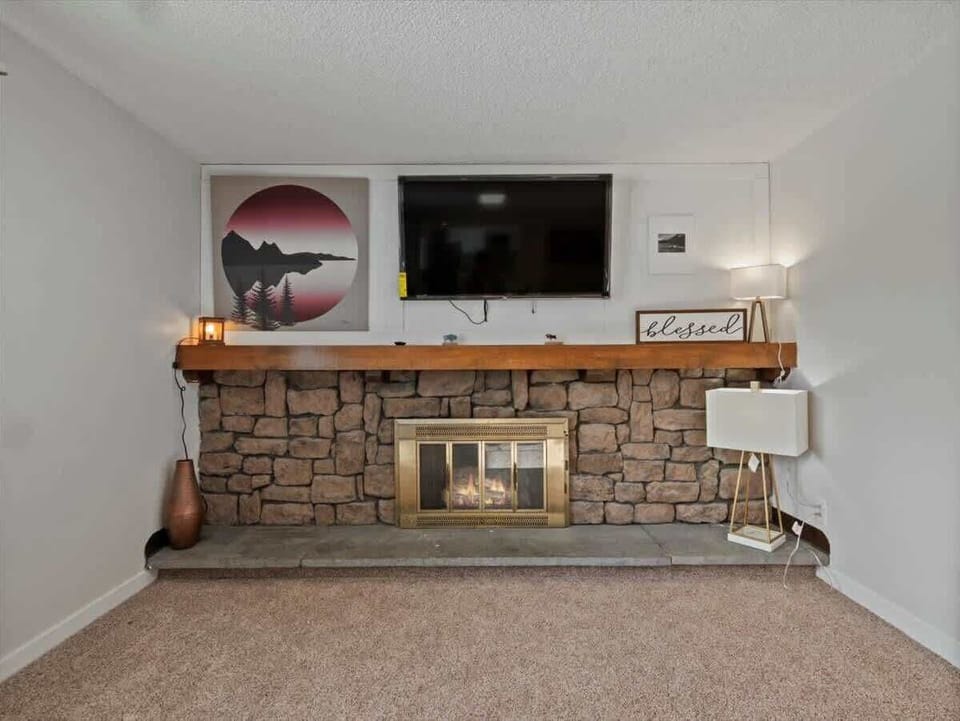 The 2nd family room has a couch that can be used as bed (full bed).