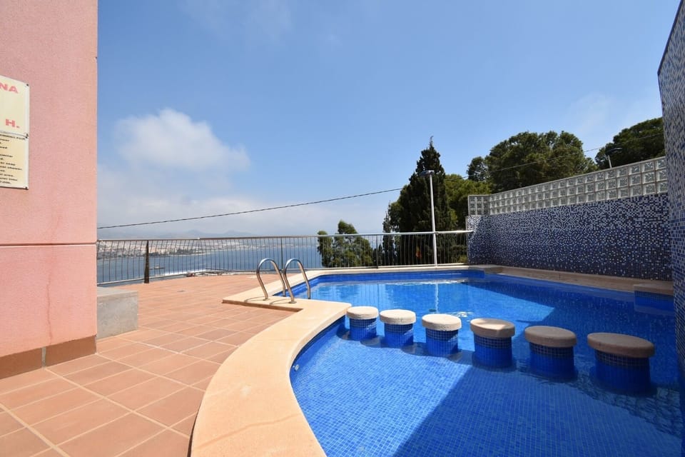 Communal pool 