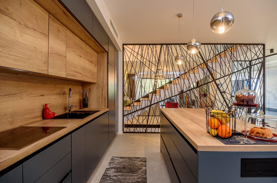 Modern fully equipped kitchen.
