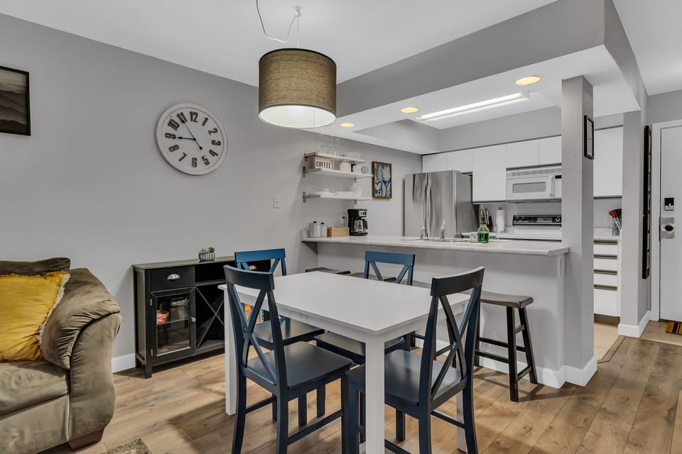 Kitchen table with breakfast bar
