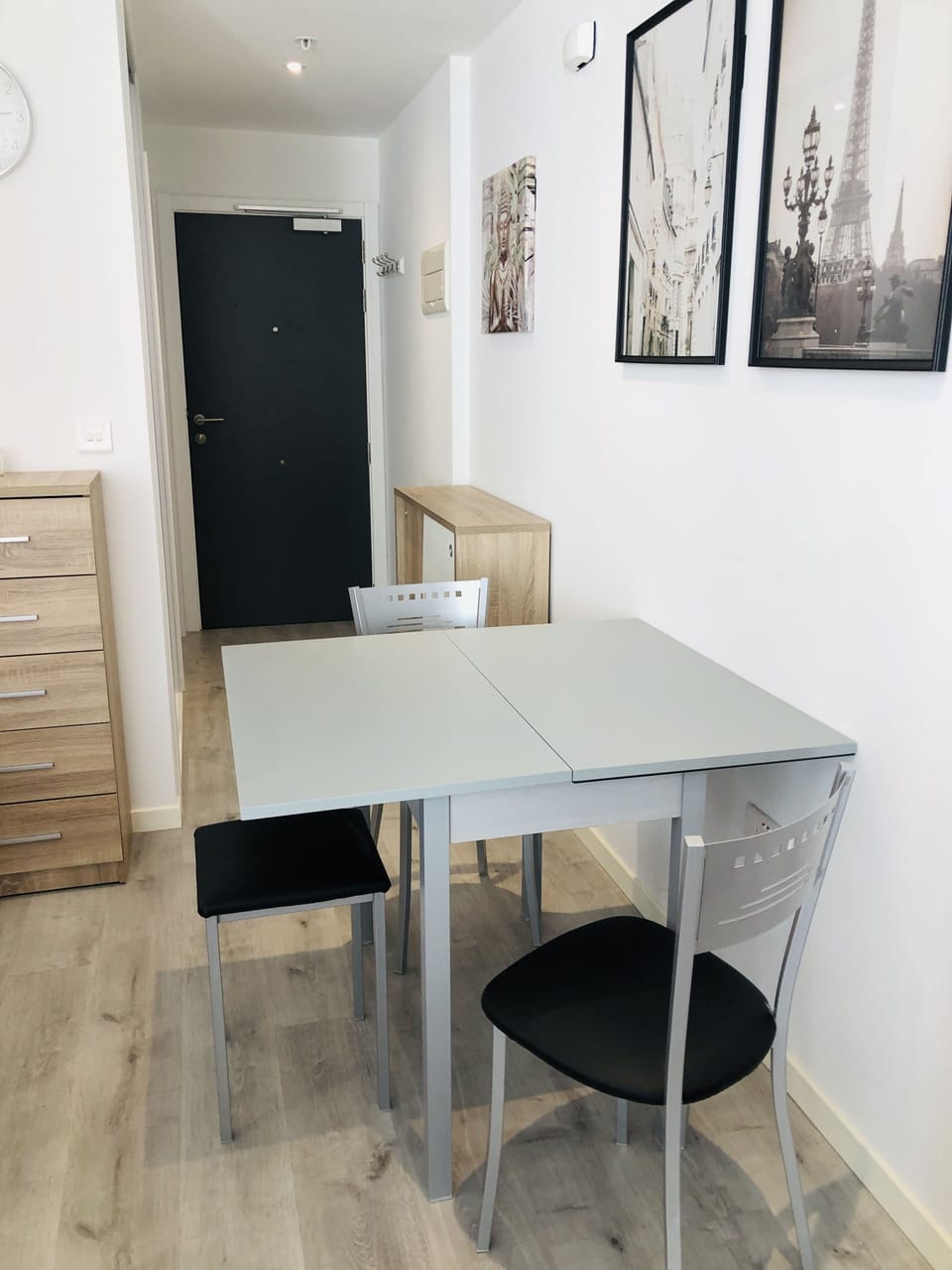 expandable dining table