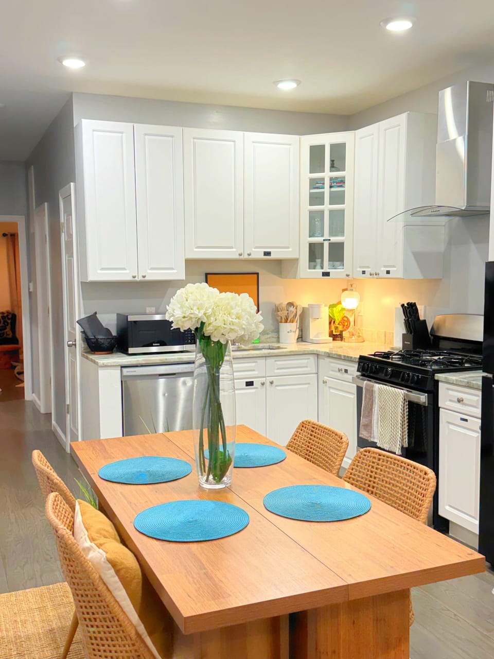 Kitchen / Dinning