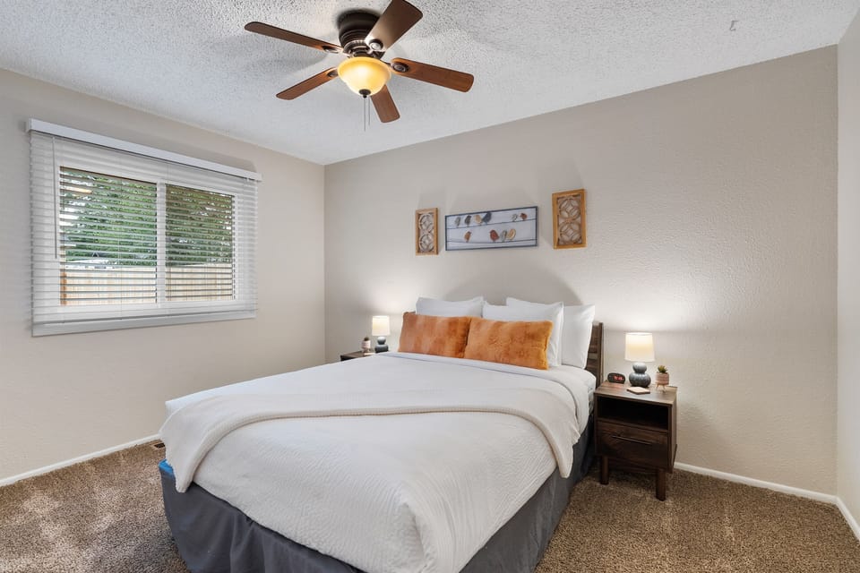 Queen Room #2