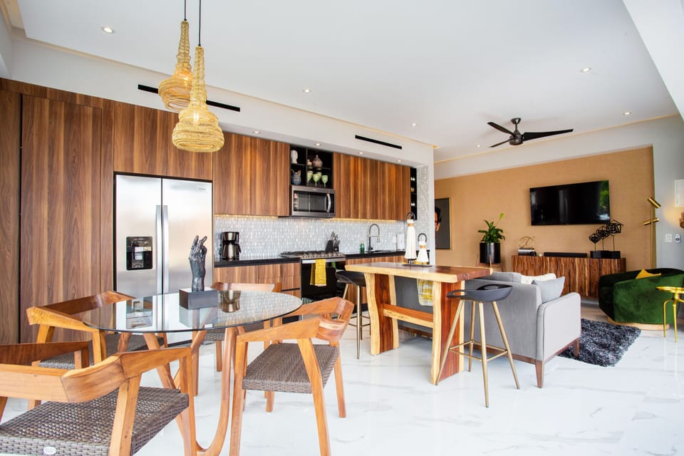 Open space in the living and dining rooms