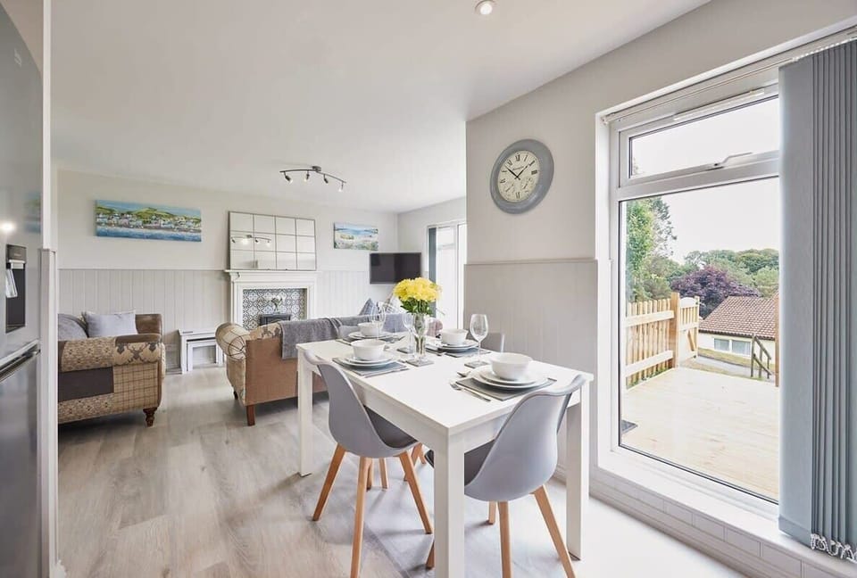 Robin's Nest, Callington - Host & Stay