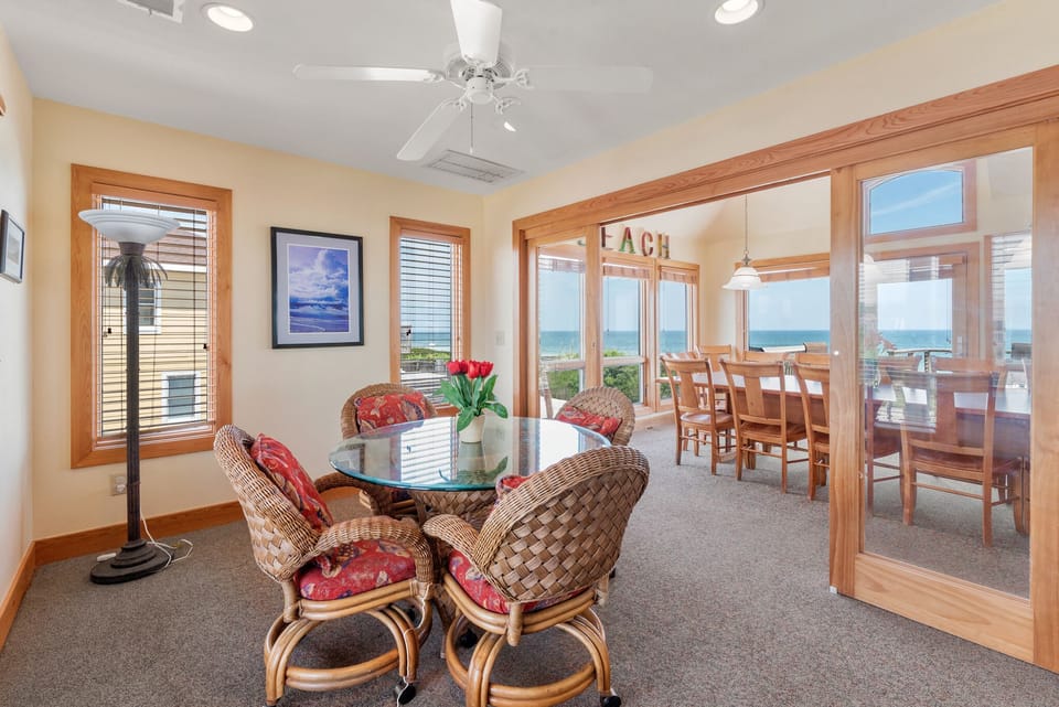 WH139: Dutch Treat | Top Level Den