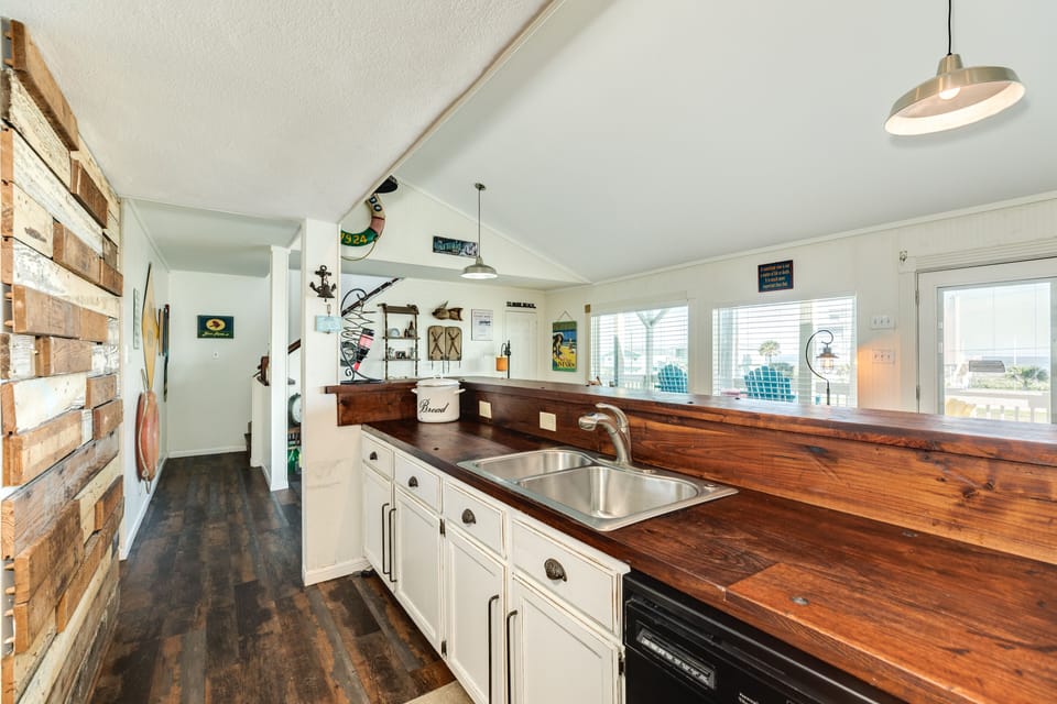 Plenty of counter space for the family cook to prep meals
