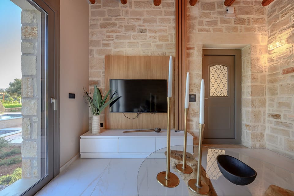 Living area of Fantastic 105sq.m. villa,Huge private pool,Garden,Plants,Near beach & taverns,Rethymno,Crete