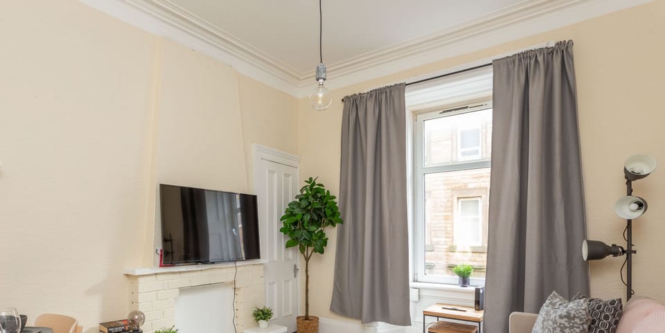 Living Room / Lounge