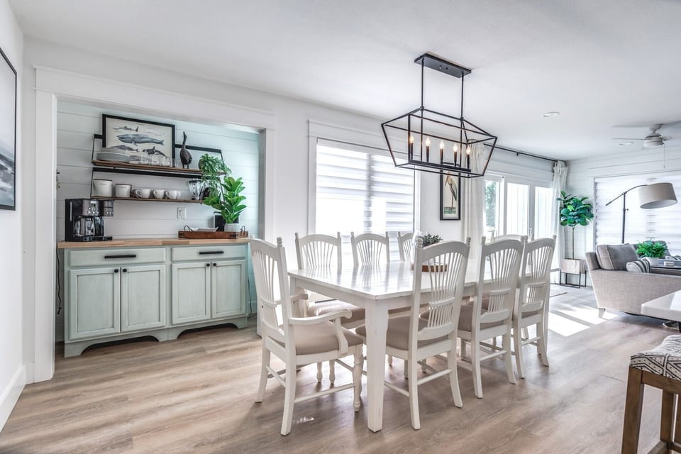 Dining area is great for those family dinners!