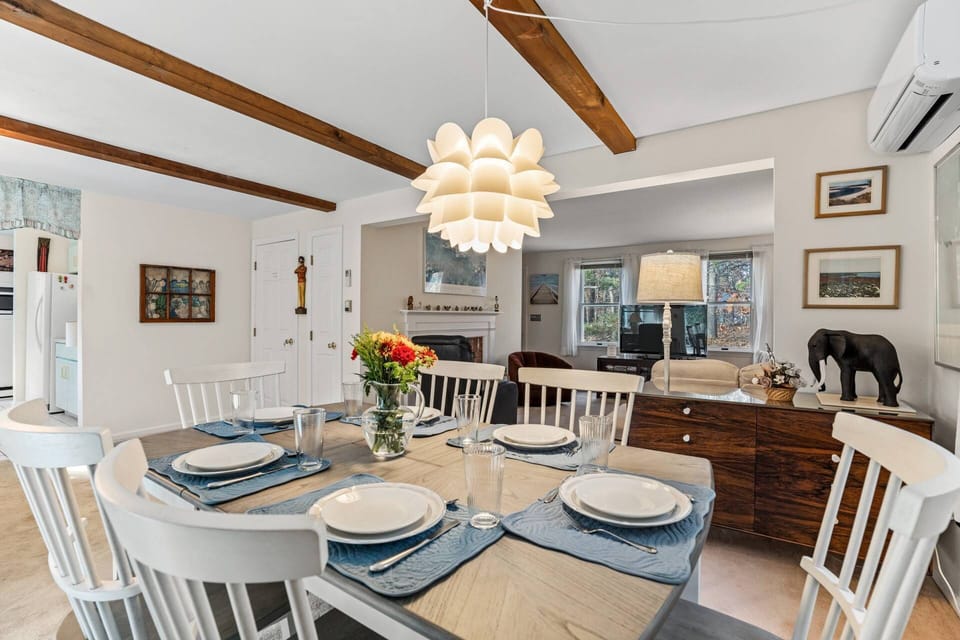 Graceful Dining Room