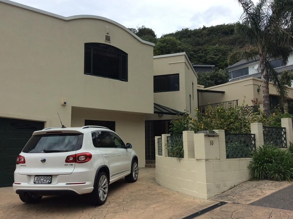 Off Street parking for up to 3 cars