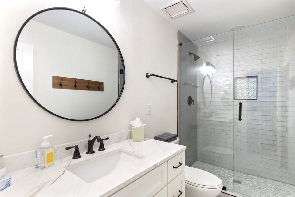 Main bedroom private bathroom.