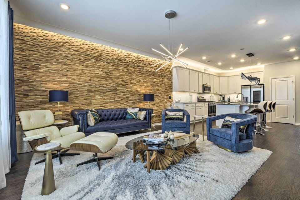 Living Room | Smart TV | Free WiFi