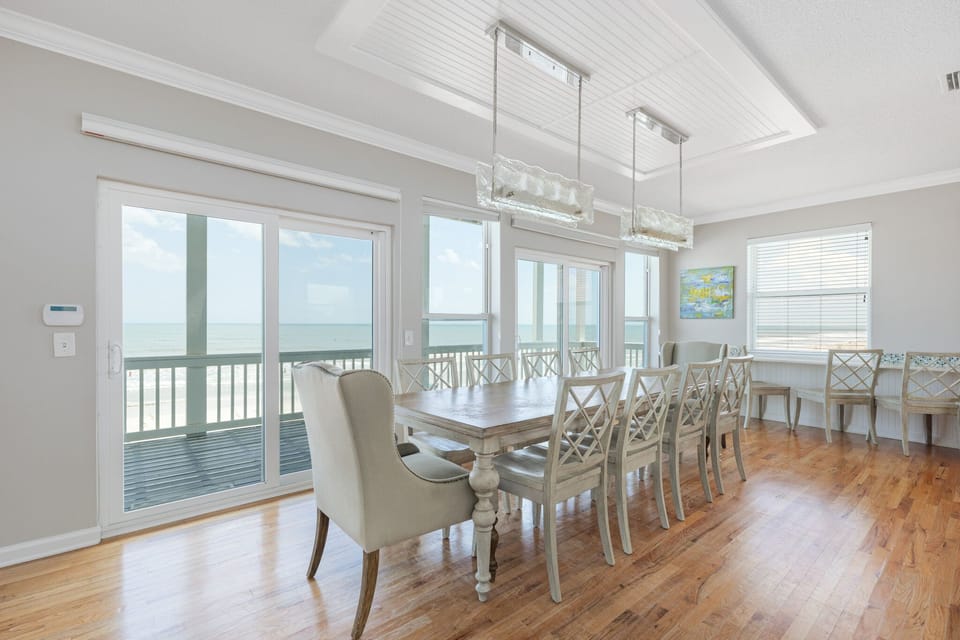 Dining Area - Ocean Views