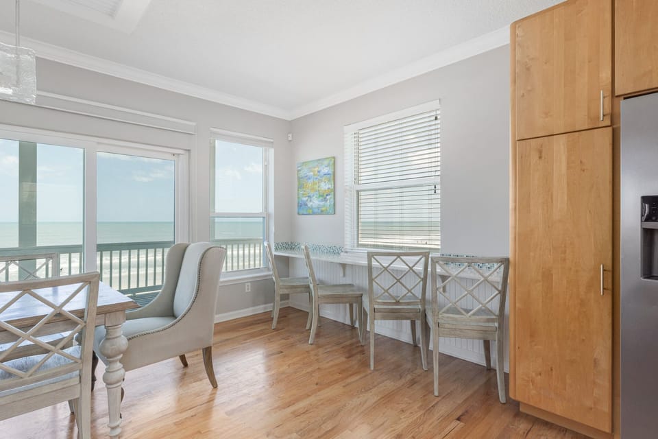 Breakfast Bar -  Ocean Views