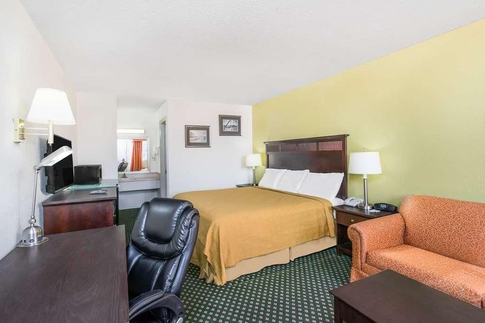 1 King size bed