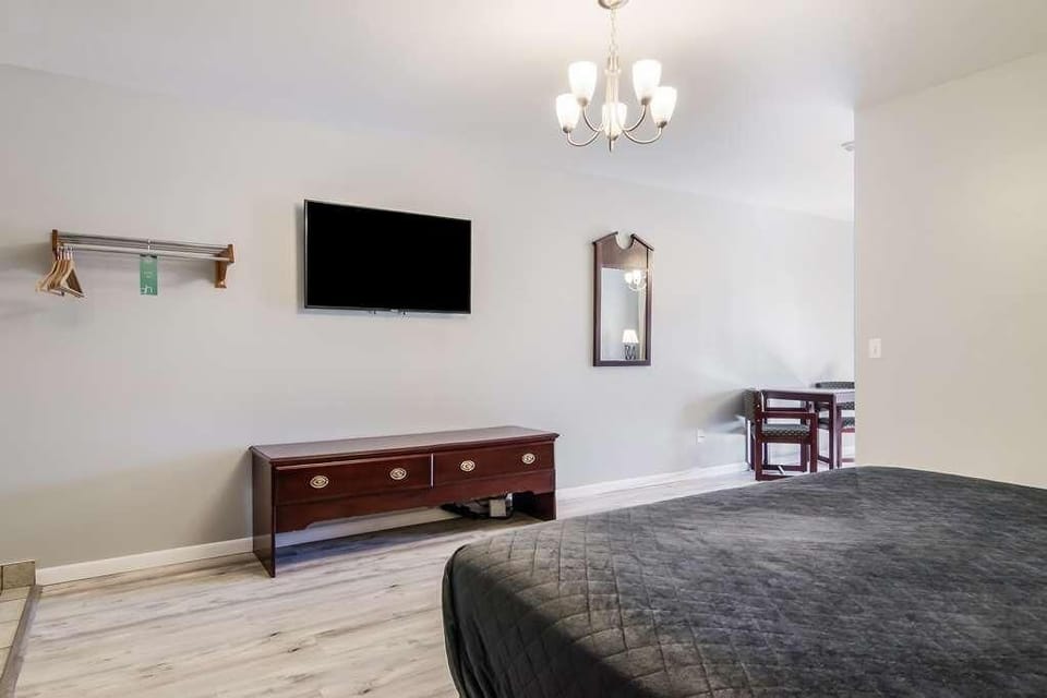 Kick back in bed and enjoy easy in-room entertainment.