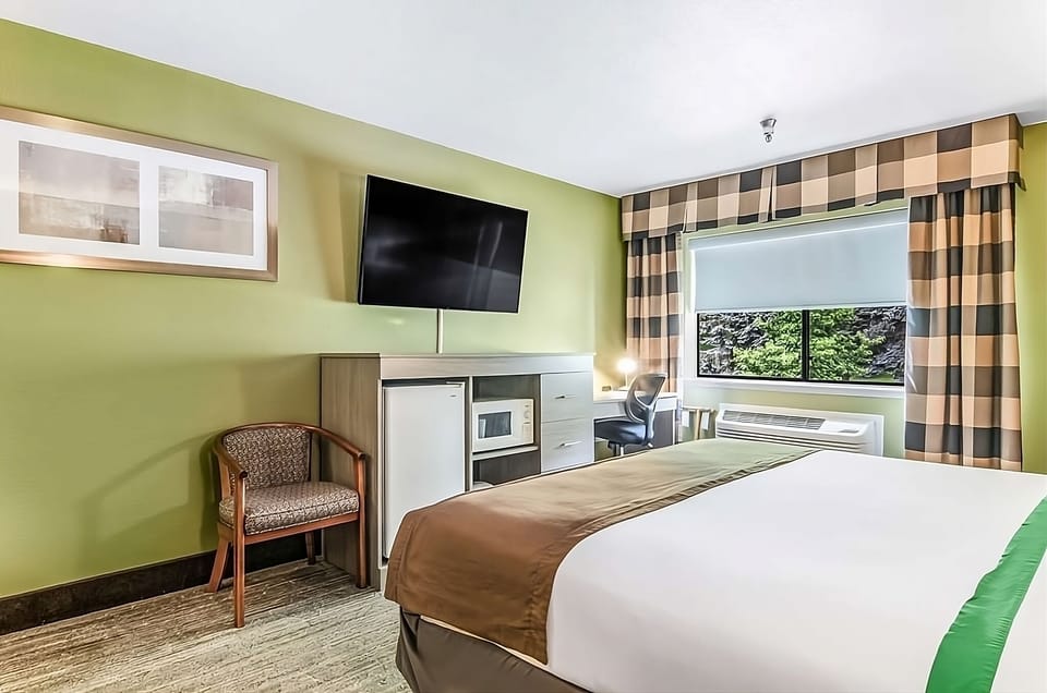 Unit w/ King size bed
