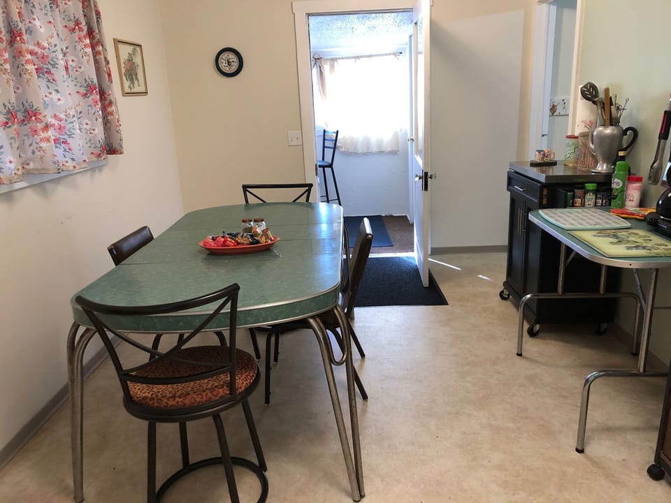 Kitchenette table