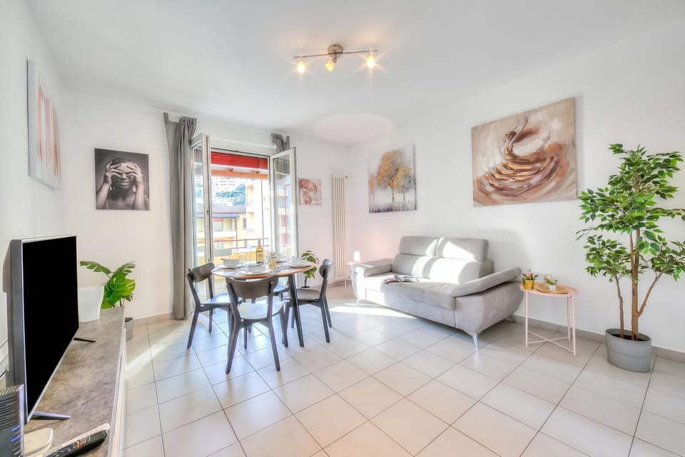 Living and dining room