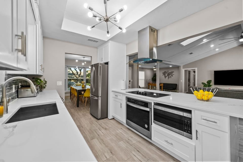 Well equipped kitchen to satisfy all your cooking needs