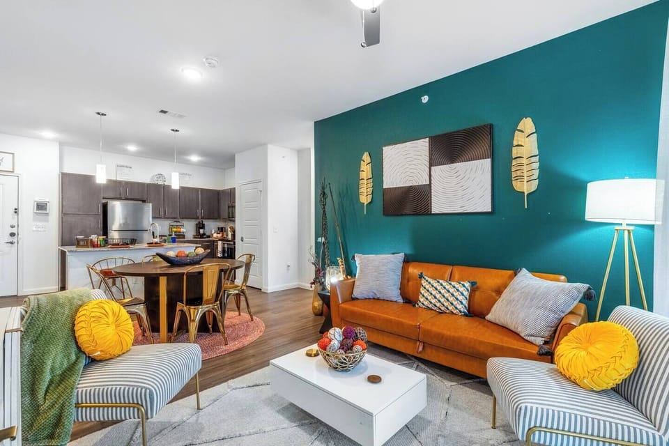 Unwind and relax in this great space created with you in mind! Great for conversations with family and friends, relaxing, and watching a movie on the 55-inch Smart TV.