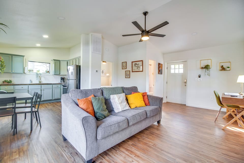 Eucha Vacation Rental | 1BR | 1BA | 500 Sq Ft | Step-Free Access