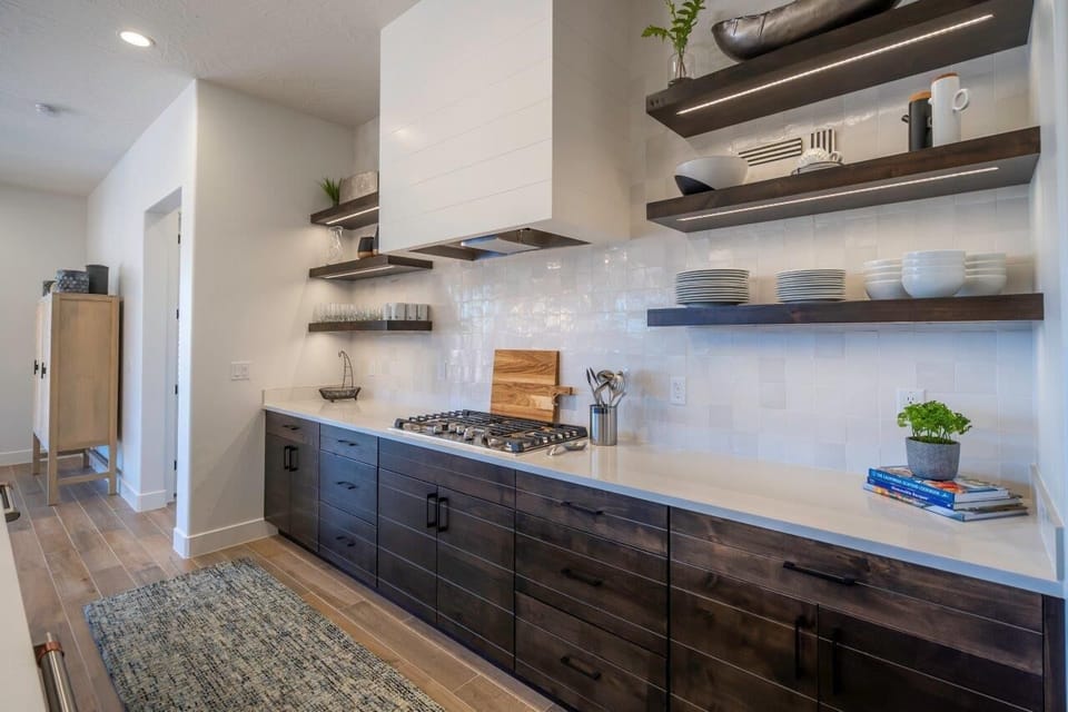 Large gas range and plenty of counter space to cook meals!