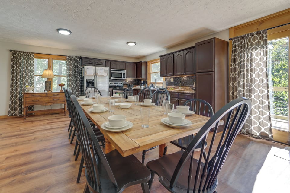 Dining Area | Dishes & Flatware | Main Floor