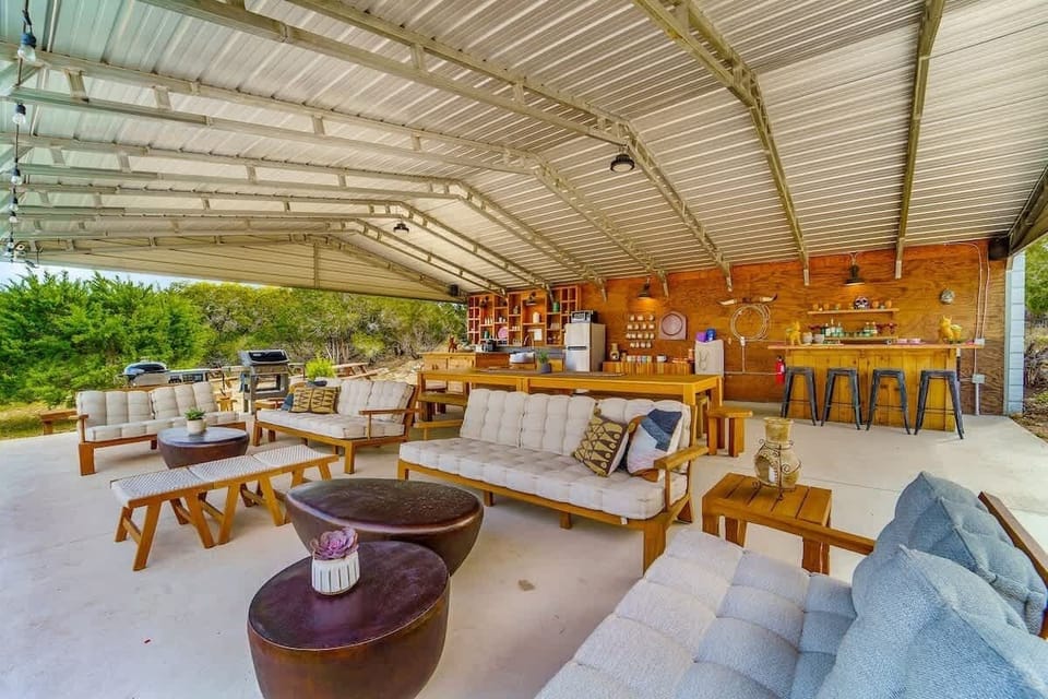 A breath of fresh air in our outdoor living space, El Mirador.