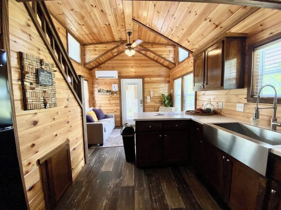 Enjoy a full kitchen with your rental during your stay! 