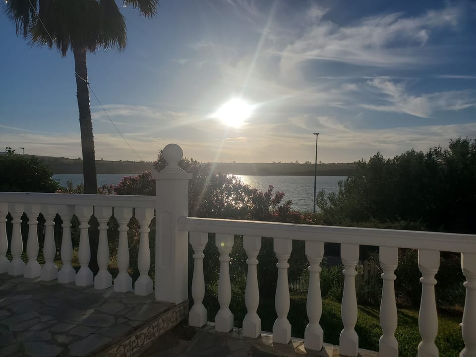 Vistas del Lago desde la piscina