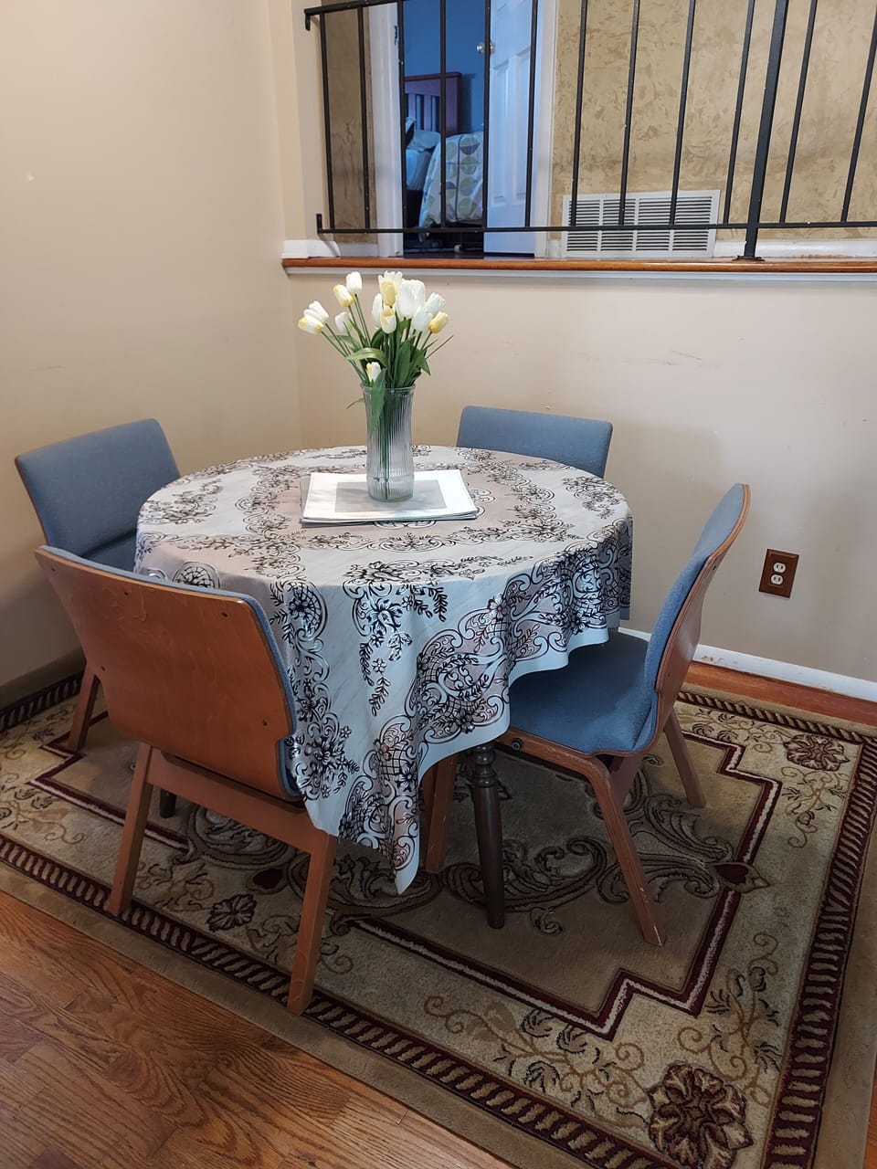 Dinning table