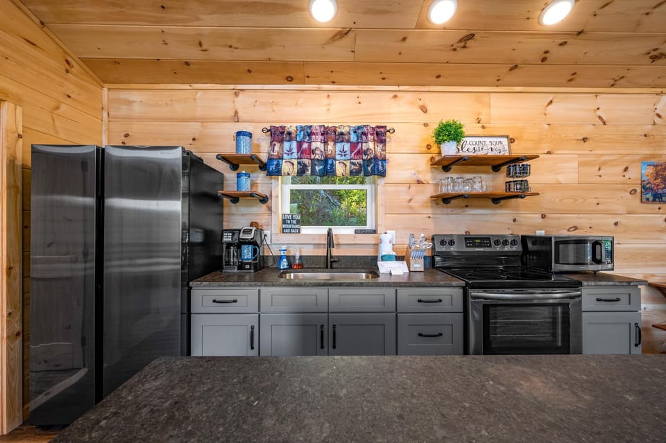 Kitchen with large island