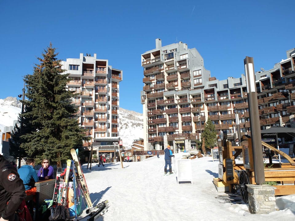 Snow and ski sports
