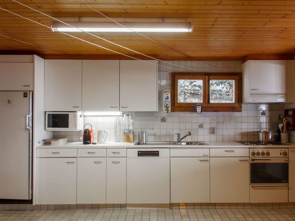Kitchen, Kitchen Appliance, Countertop, Major Appliance, Kitchen Sink, Cabinetry, Flooring, Wood, Sink, Interior Design
