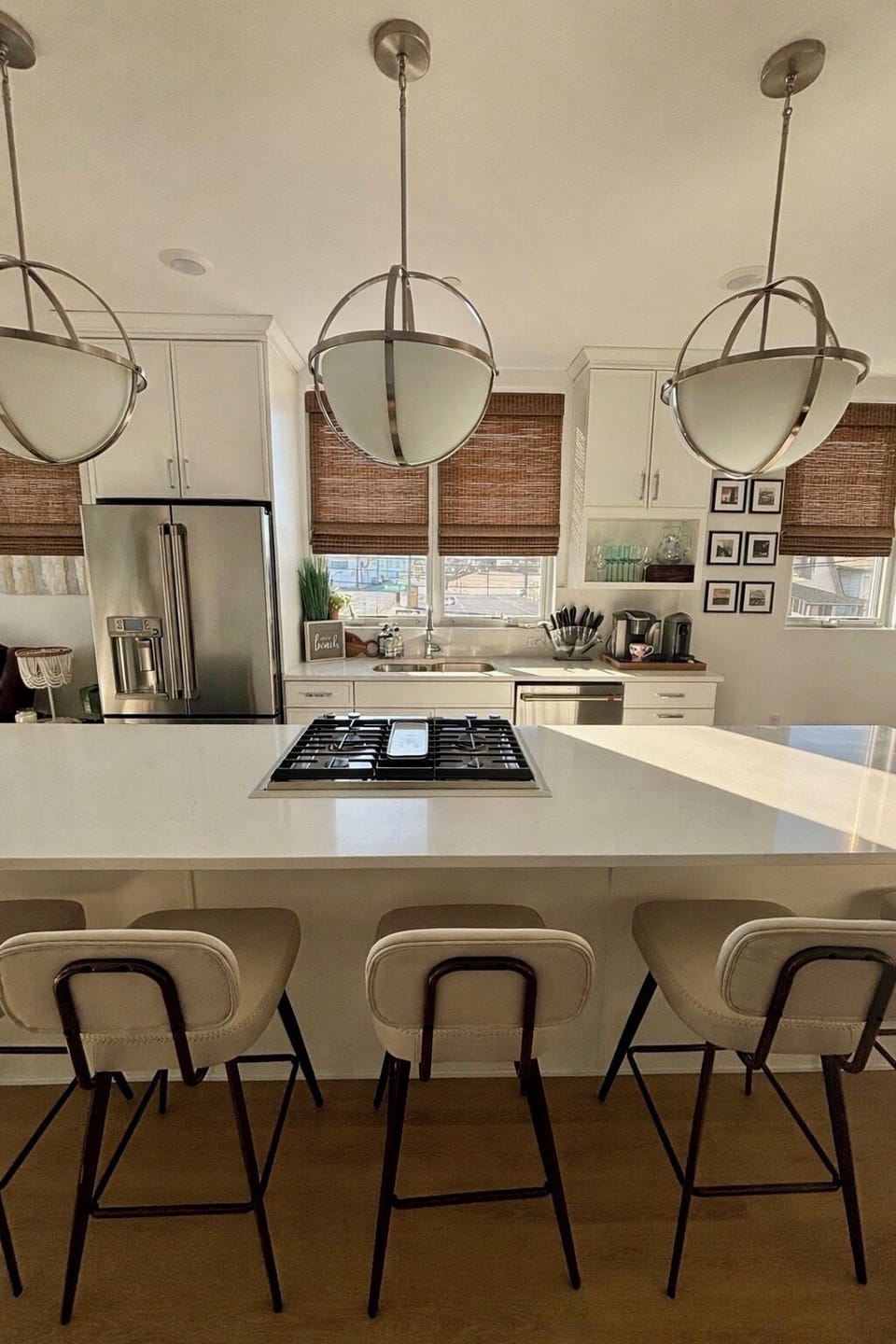 6 stools at kitchen counter