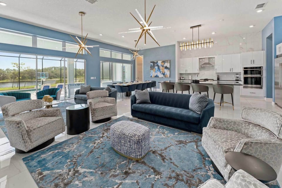 Living Room *Highlight*