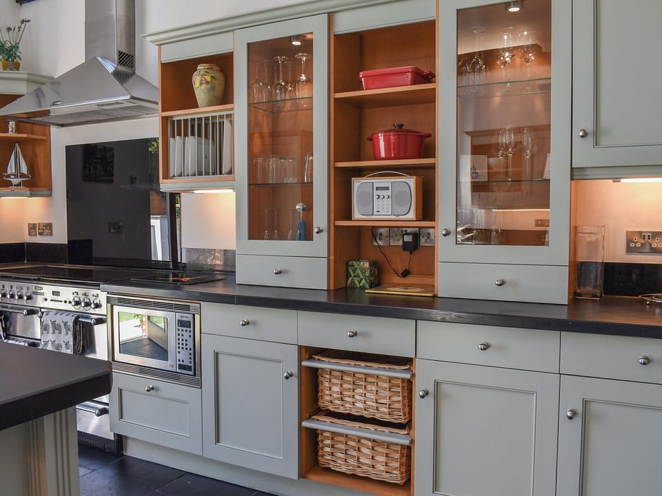 Kitchen | Sant Pedr, Amlwch